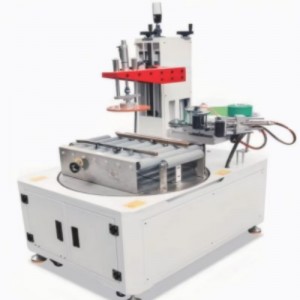 Horizontal-type circular carton sealing machine